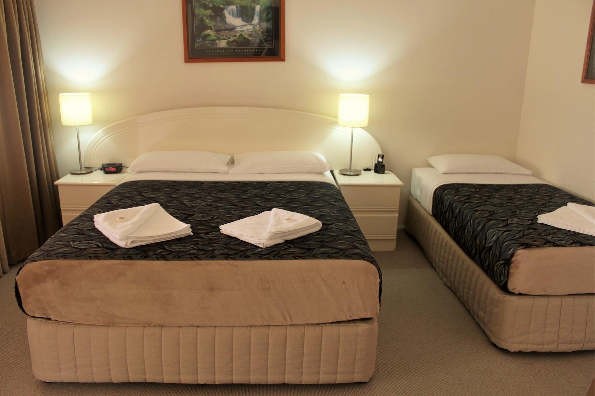 Palms Motor Motel 4*
