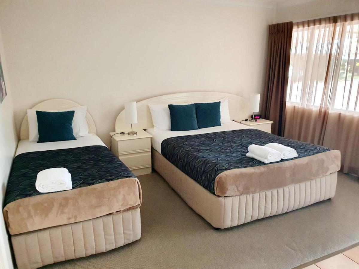 Palms Motor 4*